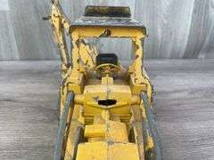 International 4600-1/16 & Ford-1/12 Backhoe/Loaders, Ertl, Missing & Broken Parts