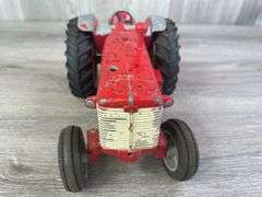 International 650 Diesel WF, 1/16, Ertl, Missing Muffler