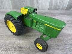 John Deere 5020 WF Diesel, 1/16, Ertl, Missing Air Cleaner & Muffler