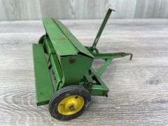 John Deere Grain Drill, 1/16, Carter