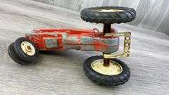 Tru-Scale NF Tractor, 1/16, Carter