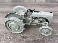 Ford Golden Jubilee & 2N Tractors, 1/16, Ertl, 2N W/Ferguson System-Precision Series 2, Missing Hood Piece