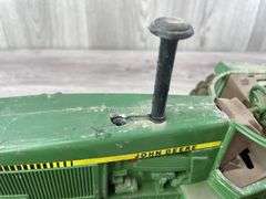 2 John Deere 4850 MFD Duals-1/16, Ertl, Missing Parts, John Deere Parts Tractor