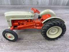 Ford Golden Jubilee & 2N Tractors, 1/16, Ertl, 2N W/Ferguson System-Precision Series 2, Missing Hood Piece