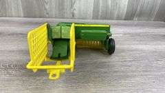 John Deere 336 Hay Baler, 1/16, Ertl, Stock #585