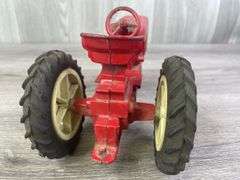 International 460 NF, 1/16, Ertl