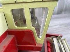 International Hydrostatic Combine, 1/20, Ertl, Metal Reel, Missing Stack