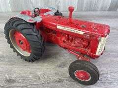 International 650 Diesel WF, 1/16, Ertl, Missing Muffler