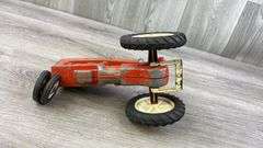 Tru-Scale NF Tractor, 1/16, Carter