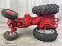 International 650 Diesel WF, 1/16, Ertl, Missing Muffler