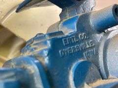 Ford 4000 WF, 1/12, Ertl, 1 Headlight Broken Off