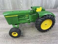 John Deere 5020 WF Diesel, 1/16, Ertl, Missing Air Cleaner & Muffler