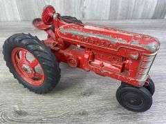 Hubley NF Tractor, 1/16