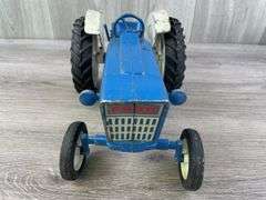 Ford 4000 WF, 1/12, Ertl, 3 PT, Missing Smoke Stack