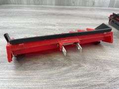 2 International Combines, 1/32, Missing & Broken Parts, Ertl