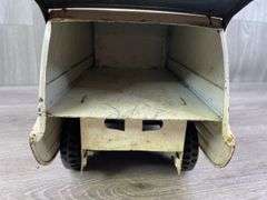 Structo Hydraulic Garbage Truck