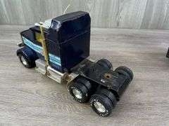 GMC Goodwrench Racing Team-Missing Rear Door & Freightliner Silver Knight Express Trucks & Trailers, Nylint