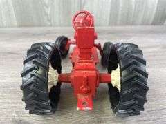 2 International WF Tractors, 1/16, Ertl, Stock #415