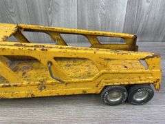 NyLint Car Hauler, Front & Rear Windshield Are Cracked