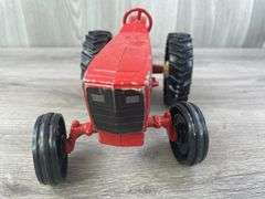 2 International WF Tractors, 1/16, Ertl, Stock #415