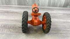 Case NF Tractor & Spreader, 1/16, Plastic