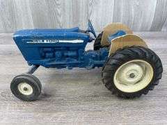 Ford 4600 WF, 1/12, Ertl, 3 PT, Fenders Broken, Missing Smoke Stacks