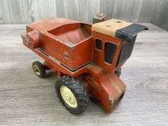 2 International Combines, 1/32, Missing & Broken Parts, Ertl