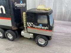 GMC Goodwrench Racing Team-Missing Rear Door & Freightliner Silver Knight Express Trucks & Trailers, Nylint