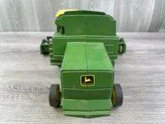 John Deere Titan Turbo Combine W/Grain Head, 1/24, Ertl, Missing Auger