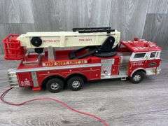Mack Fire Dept. Unit 33 RC Fire Truck, Missing & Broken Parts, Goes Forward/Reverse But Not Steerable, Siren Works