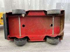 NyLint Car Hauler, Front & Rear Windshield Are Cracked