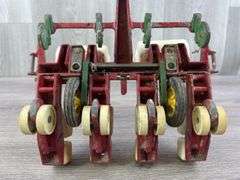 4 Row Planter, 1/16, Customized, Broken & Missing Parts