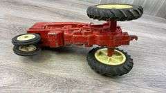 International NF Tractor, 1/16, Ertl, Broken Hitch