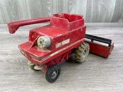 2 International Combines, 1/32, Missing & Broken Parts, Ertl