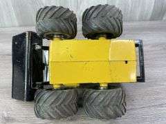 John Deere-Ertl & New Holland-Custom Skid Steers, 1/16