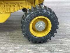 New Holland TR97 Combine, 1/32, Ertl, Rear Tires & Corn Head Not Original