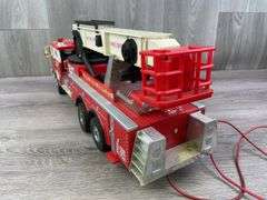 Mack Fire Dept. Unit 33 RC Fire Truck, Missing & Broken Parts, Goes Forward/Reverse But Not Steerable, Siren Works