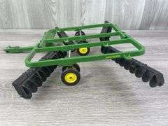 John Deere Folding Disc, 1/16, Ertl