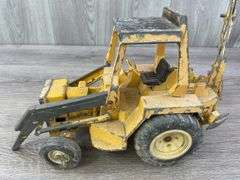 International 4600-1/16 & Ford-1/12 Backhoe/Loaders, Ertl, Missing & Broken Parts