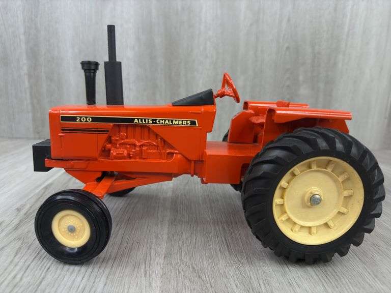 Allis-Chalmers 200 WF, 1/16, Ertl