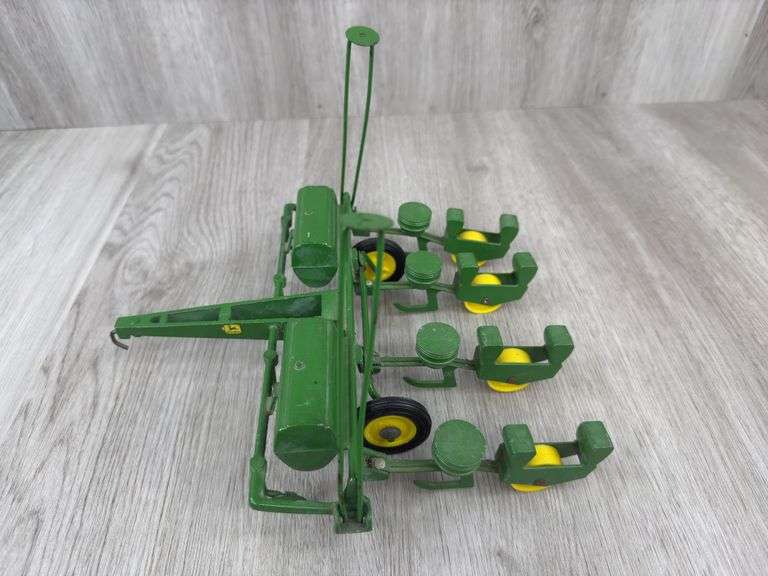 John Deere 495 4 Row Planter, 1/16, Ertl