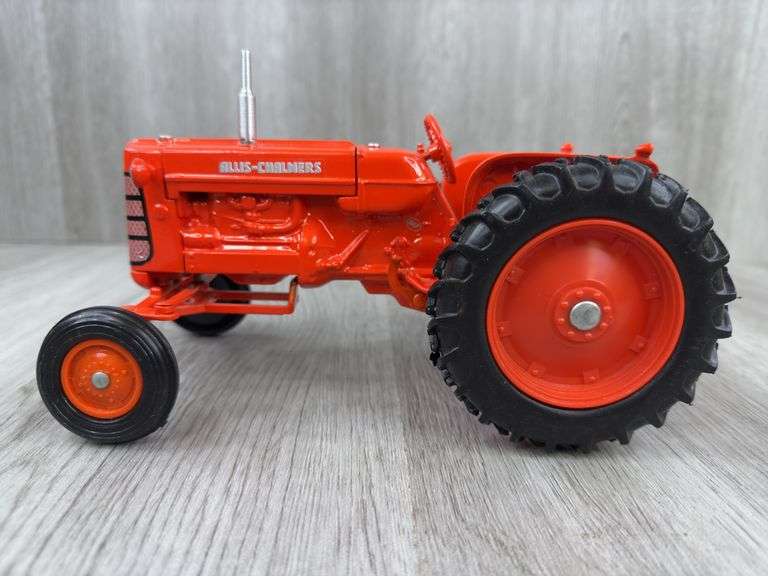 Allis-Chalmers D17 WF, 1/16, Scale Models
