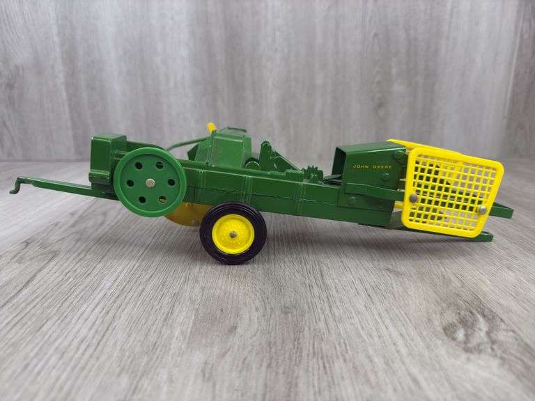 John Deere 24T Baler, 1/16, Ertl
