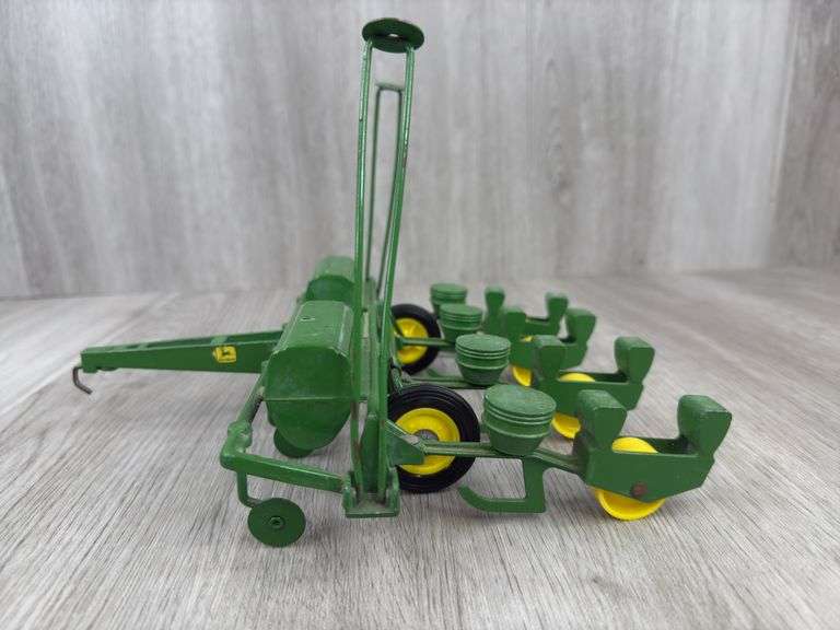 John Deere 495 4 Row Planter, 1/16, Ertl