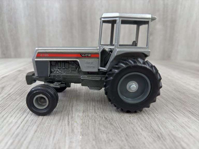 White 2-135 WF, First Edition, 1/32, Scale Models