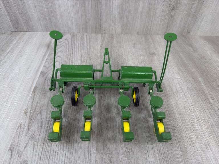 John Deere 495 4 Row Planter, 1/16, Ertl