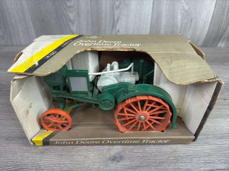 John Deere Overtime Tractor, 1/16, Ertl