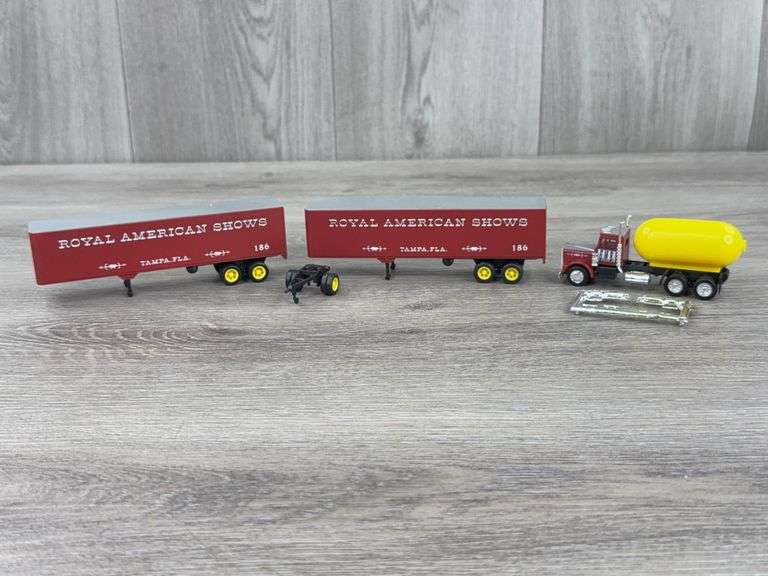 2 Royal American Shows Trailers, Tanker Truck, HO1:87, Promotex