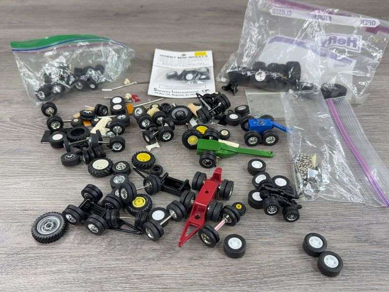 Trailer Parts & Tires, 1/64
