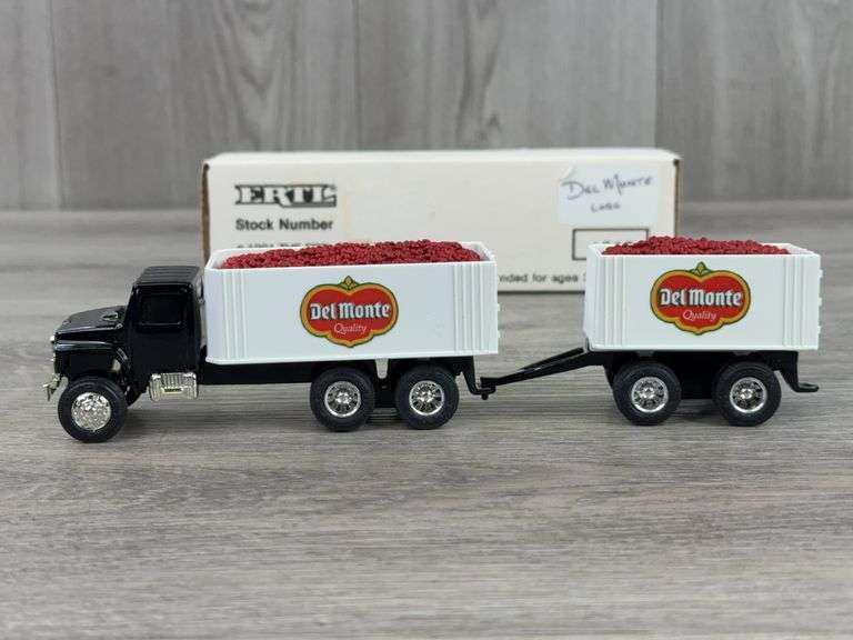 Del Monte Tomato Delivery Truck W/Pup, 1/64, Ertl